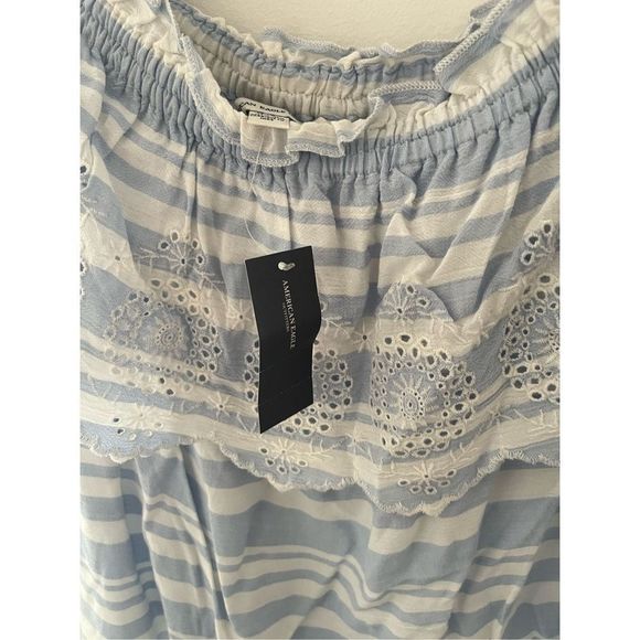 American Eagle Cold Shoulder Top Size XL - Picture 4 of 6